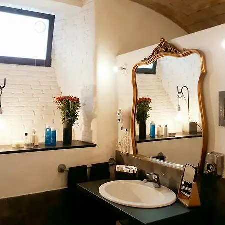 Apartment Ful From Patti And Robi To San Pietro -